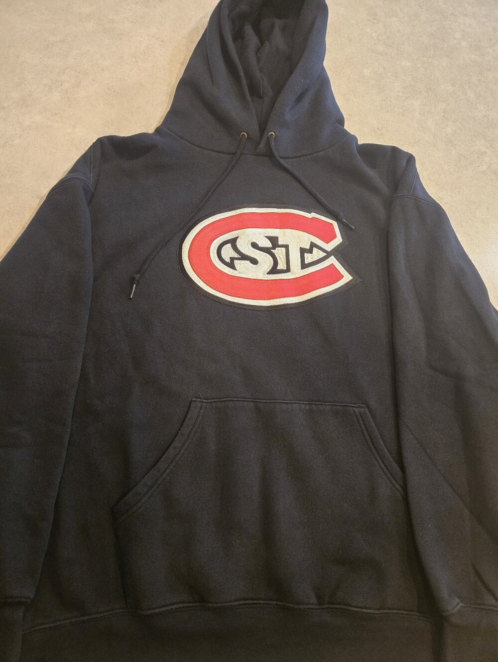 St. Cloud State University Huskies Hoodie - Adult XL